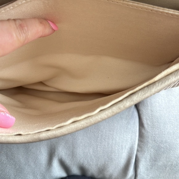 Vintage Cream Shoulder Bag - Picture 7 of 7